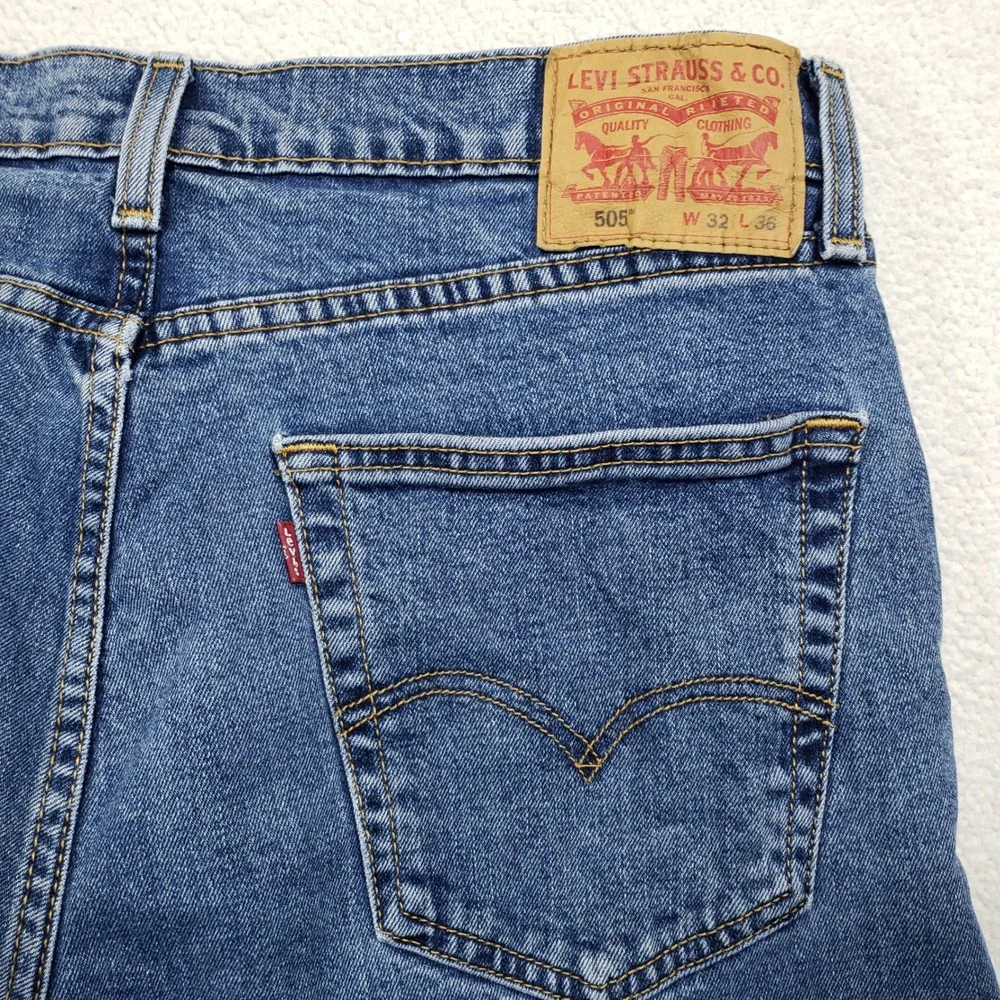 Levi's 505 Regular Fit Jeans Mens 32x36 Blue Stretch Straight Leg Denim Pants